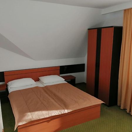 Pensiunea Colina Poiana Brasov Ngoại thất bức ảnh